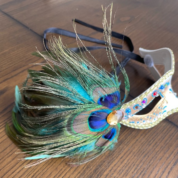 Peacock Feather Masquerade Mask - Picture 2 of 4